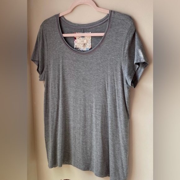 •EUC•Cupio Ladies Short Sleeve Top - Picture 1 of 8